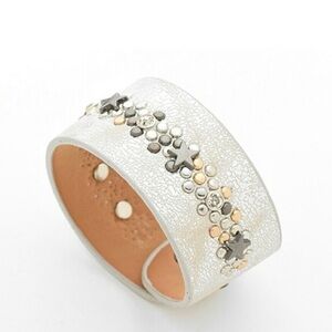 ⚡️HP⚡️💫🆕Artisan Made Star Dust Scattered Leather Cuff Bracelet